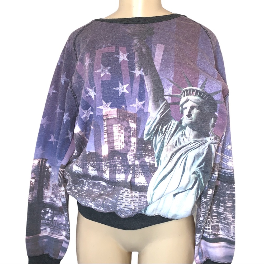 5/$25 Urban Heritage Graphic Statue Liberty Purple Pullover Sweatshirt Top